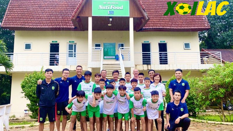 Học viện bóng đá Nutifood JMG