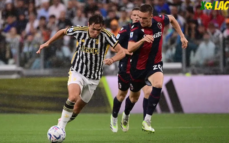 Bologna đối đầu với Juventus Bologna đối đầu với Juventus